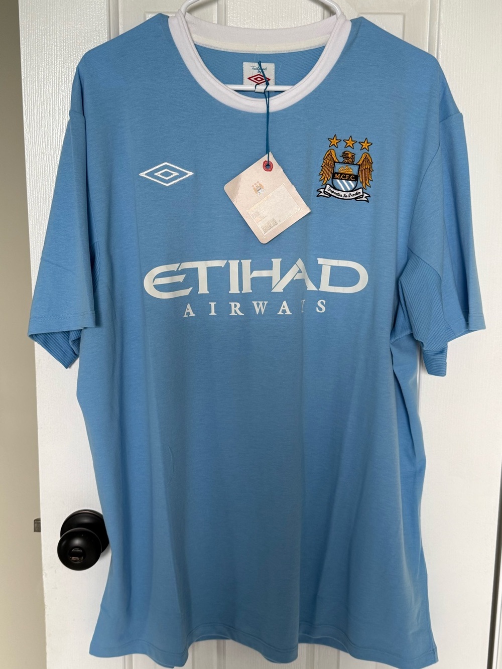 Umbro Manchester City 2009–10 Soccer home shirt Tevez #32 NWT Size 48 Official